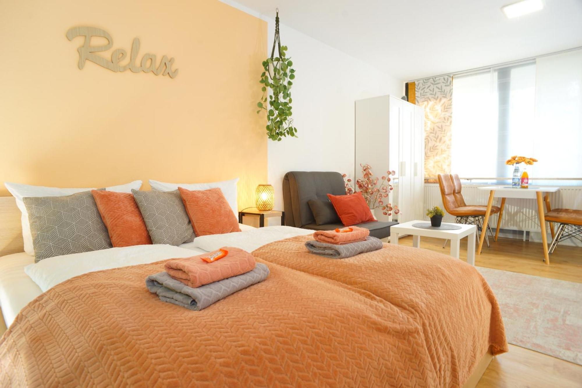 Relax - Orange Mit Pool Und Sauna 松托芬 外观 照片